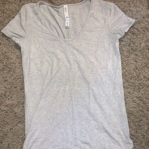 Lululemon T-Shirt